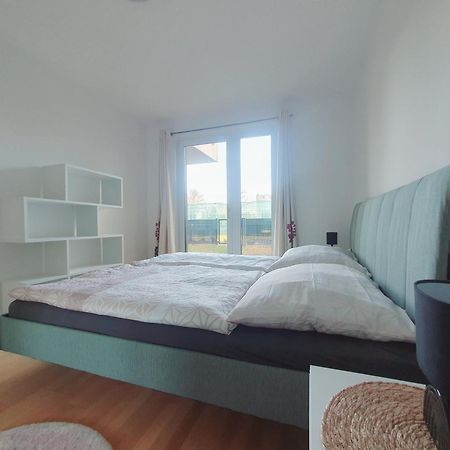 Near Lake One Bedroom Cute Apartment ウィーン エクステリア 写真