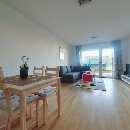Near Lake One Bedroom Cute Apartment ウィーン エクステリア 写真