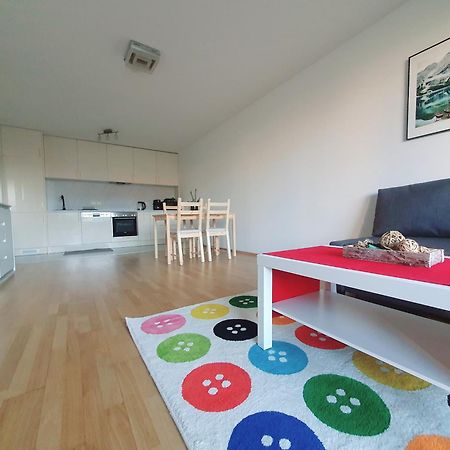 Near Lake One Bedroom Cute Apartment ウィーン エクステリア 写真