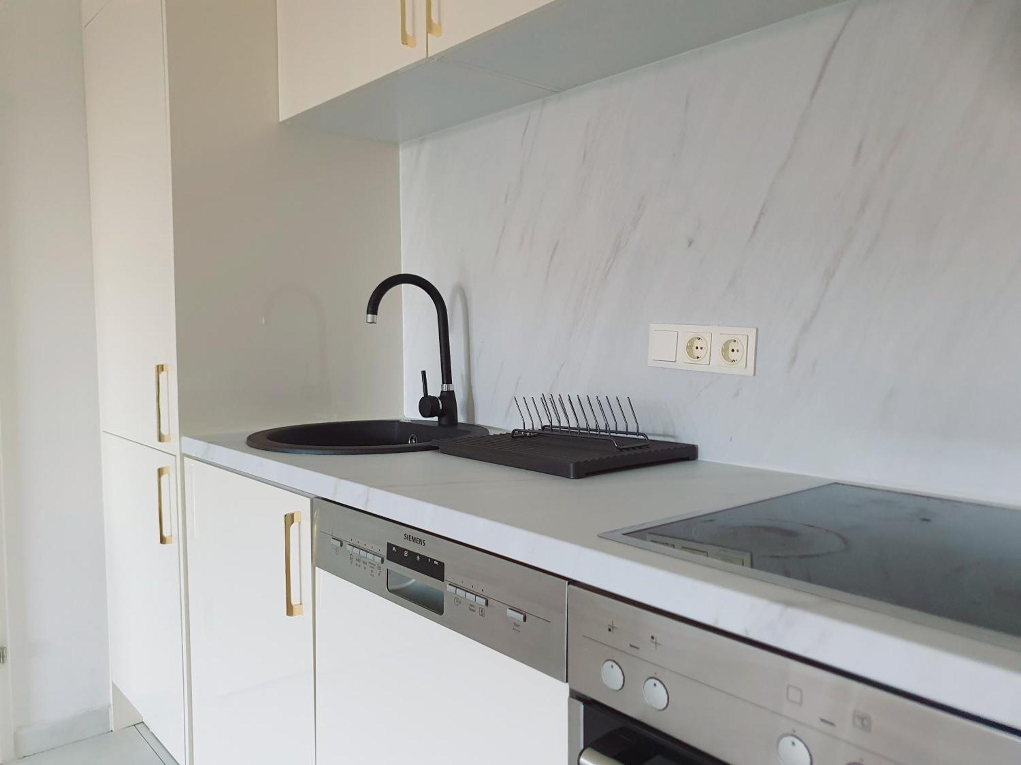 Near Lake One Bedroom Cute Apartment ウィーン エクステリア 写真