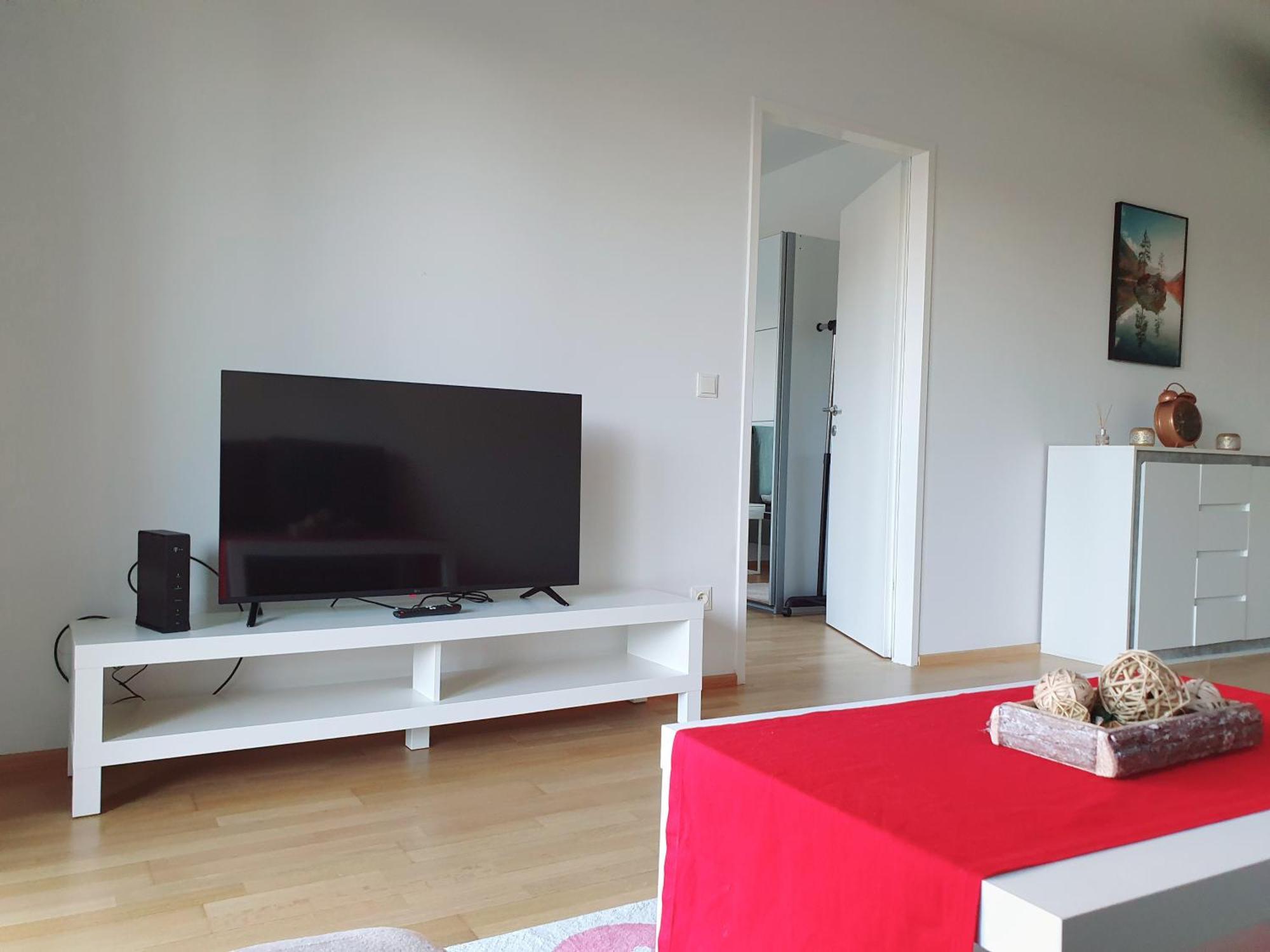 Near Lake One Bedroom Cute Apartment ウィーン エクステリア 写真