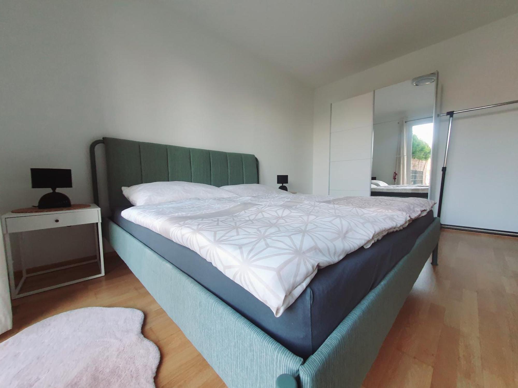 Near Lake One Bedroom Cute Apartment ウィーン エクステリア 写真