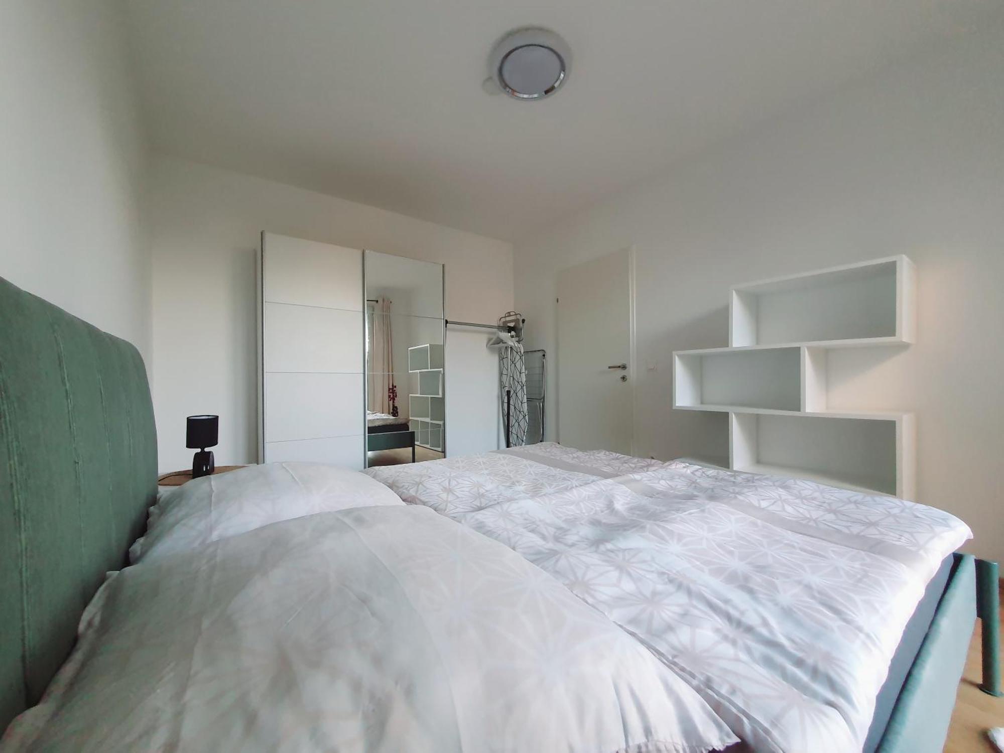 Near Lake One Bedroom Cute Apartment ウィーン エクステリア 写真
